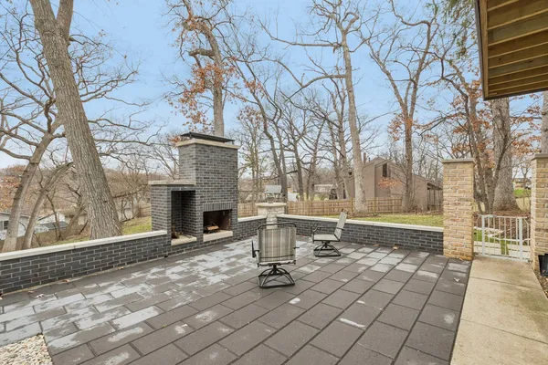 $725,000 | 306 Woodlock Street, Ingleside, IL 60041