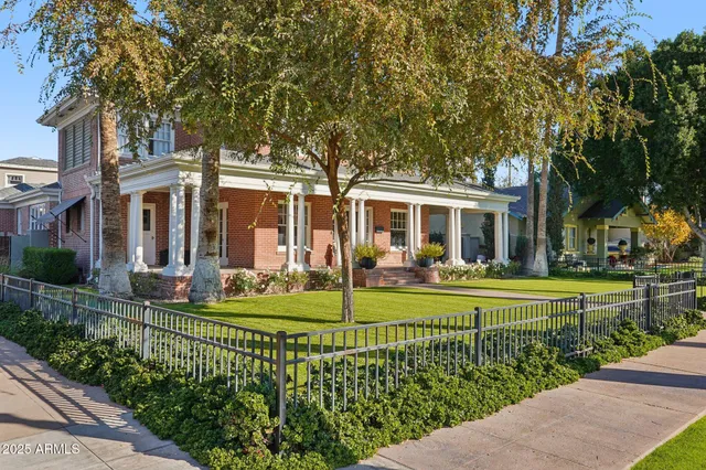 $1,800,000 | 344 West Lynwood Street, Phoenix, AZ 85003