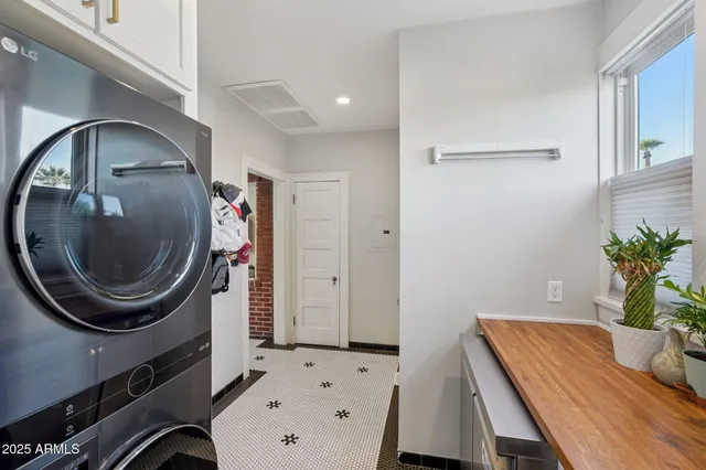 $1,800,000 | 344 West Lynwood Street, Phoenix, AZ 85003