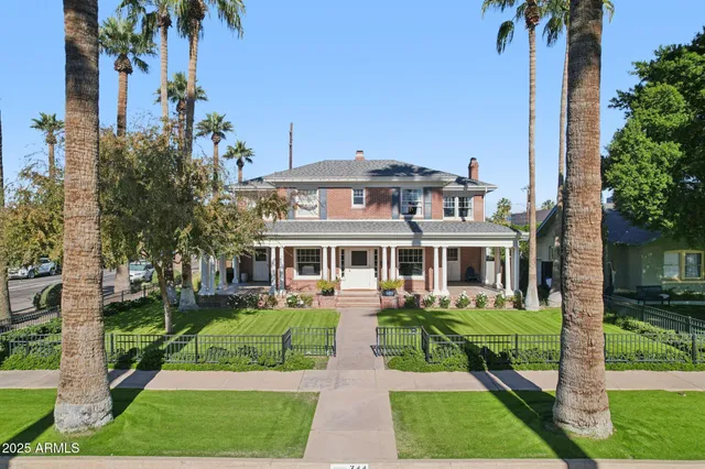 $1,800,000 | 344 West Lynwood Street, Phoenix, AZ 85003