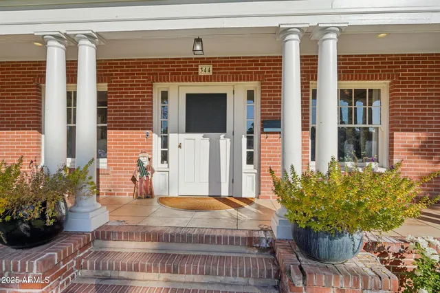 $1,800,000 | 344 West Lynwood Street, Phoenix, AZ 85003