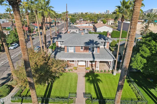 $1,800,000 | 344 West Lynwood Street, Phoenix, AZ 85003