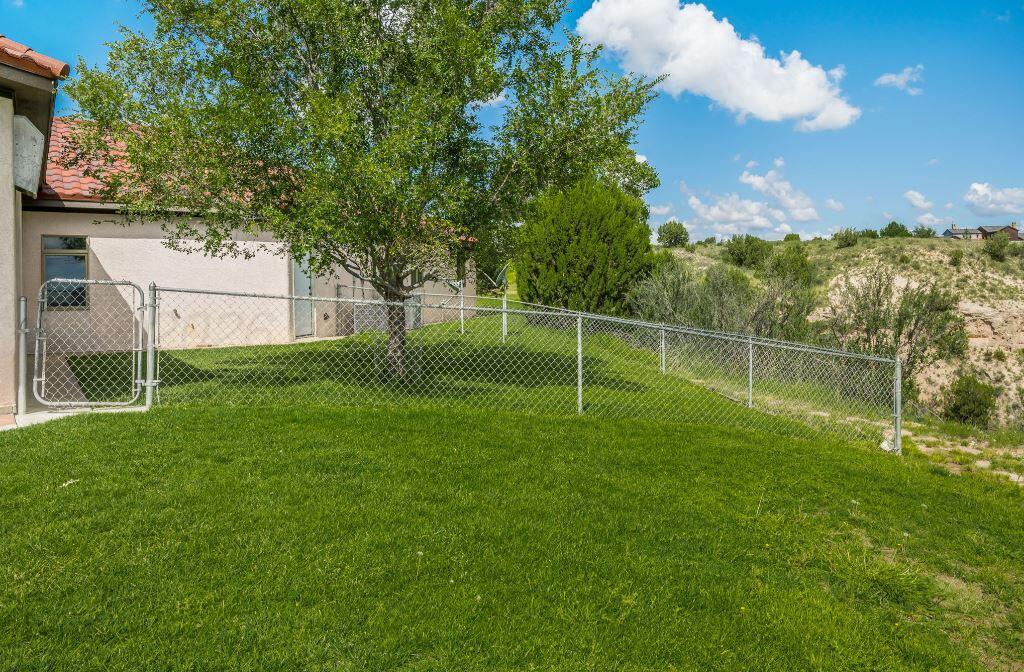7950 East Lake View Road Amarillo, TX 79118 - Photo 38 of 49 Backyard side yard