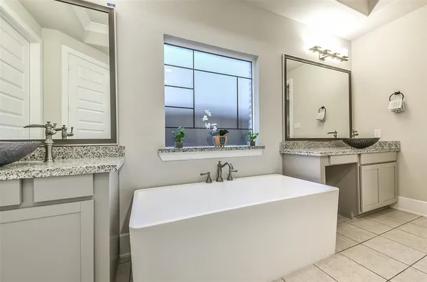 $4,000 | 16526 Whiteoak Canyon Drive, Humble, TX 77346