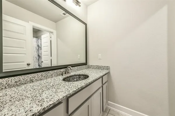 $4,000 | 16526 Whiteoak Canyon Drive, Humble, TX 77346