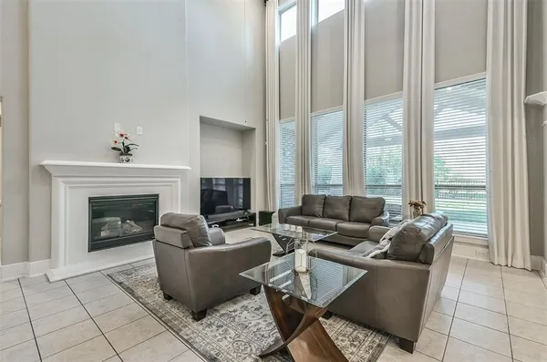 $4,000 | 16526 Whiteoak Canyon Drive, Humble, TX 77346