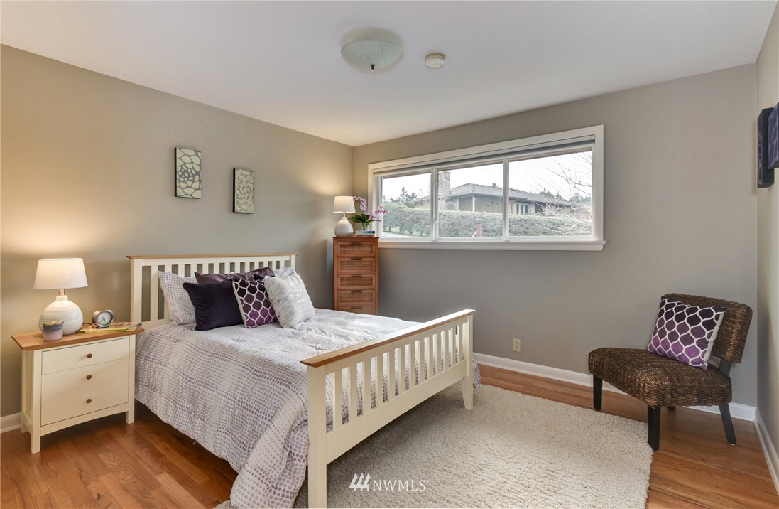 4010 Southwest Director Street Seattle, WA 98136 - Photo 13 of 25 Gallery Image 13