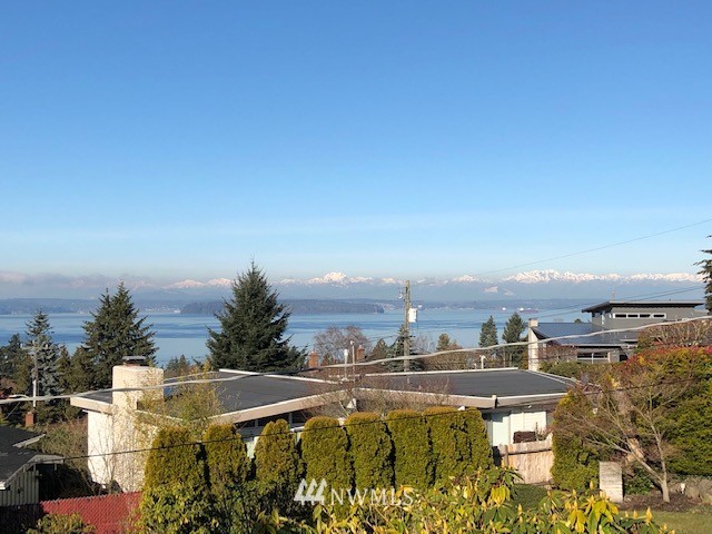 4010 Southwest Director Street Seattle, WA 98136 - Photo 24 of 25 Gallery Image 24