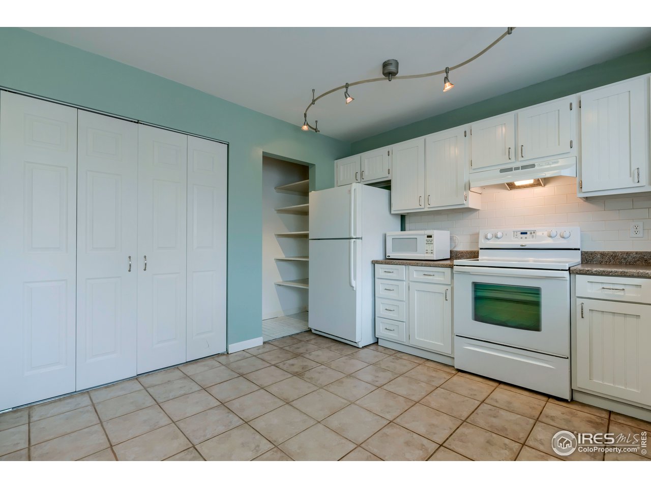 905 East Swallow Road, Unit 6 Fort Collins, CO 80525 - Photo 6 of 40 Gallery Image 6