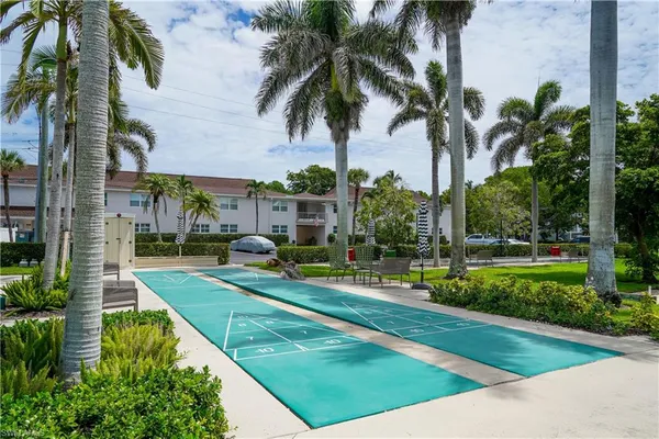 $575,000 | 414 Broad Avenue South, Unit H414, Naples, FL 34102