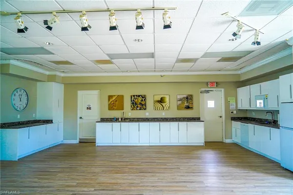 $575,000 | 414 Broad Avenue South, Unit H414, Naples, FL 34102