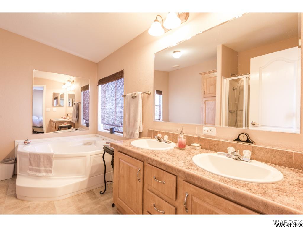 4245 Drake Road Golden Valley, AZ 86413 - Photo 31 of 35