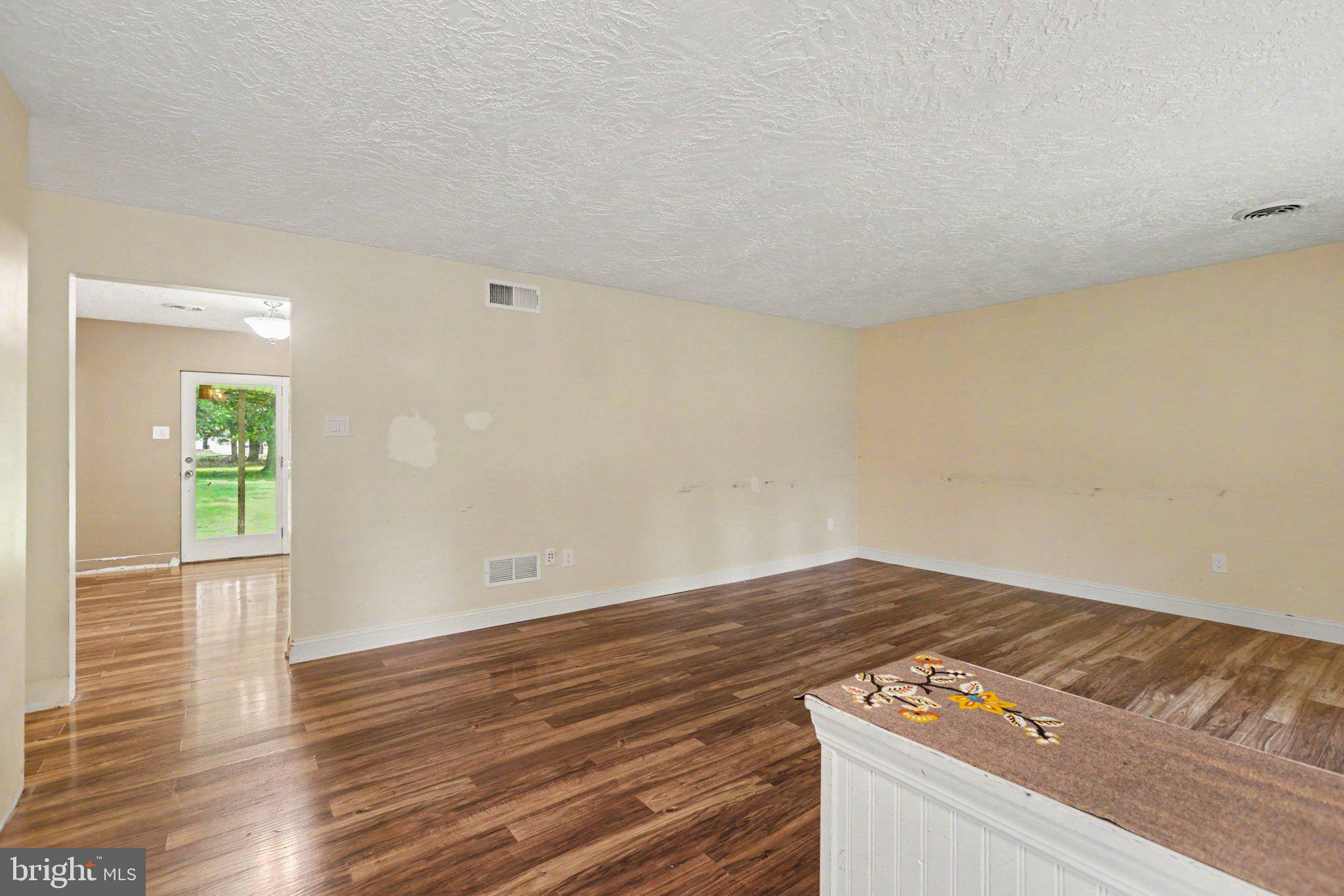 140 Codorus Furnace Road Mount Wolf, PA 17347 - Photo 4 of 38 Gallery Image 4