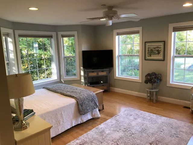 $614,000 | 15 Bootland Farm Road, Newton, NH 03858