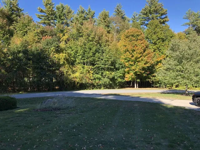 $614,000 | 15 Bootland Farm Road, Newton, NH 03858