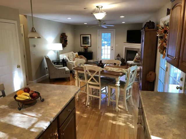 $614,000 | 15 Bootland Farm Road, Newton, NH 03858