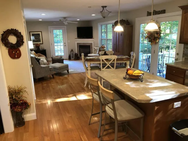 $614,000 | 15 Bootland Farm Road, Newton, NH 03858