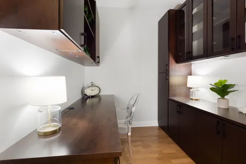 $625,000 | 100 East 14th Street, Unit 2106, Chicago, IL 60605