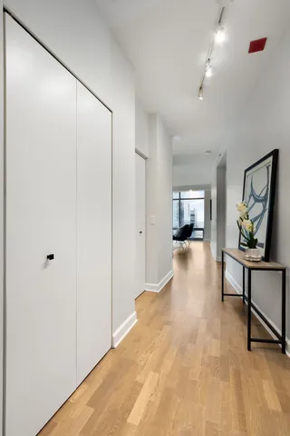 a view of livingroom with furniture