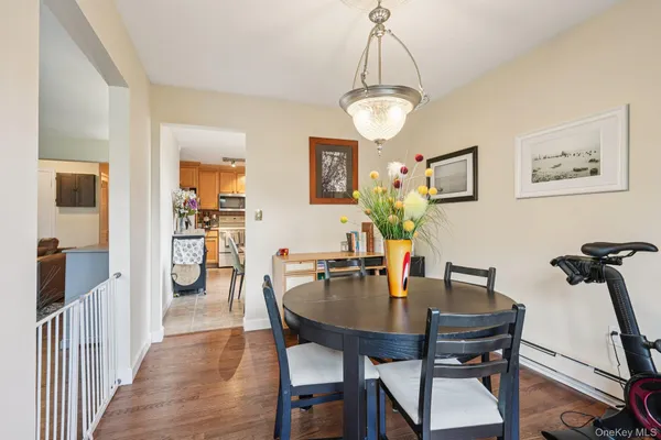 $425,000 | 668 Sierra Vista Lane, Valley Cottage, NY 10989