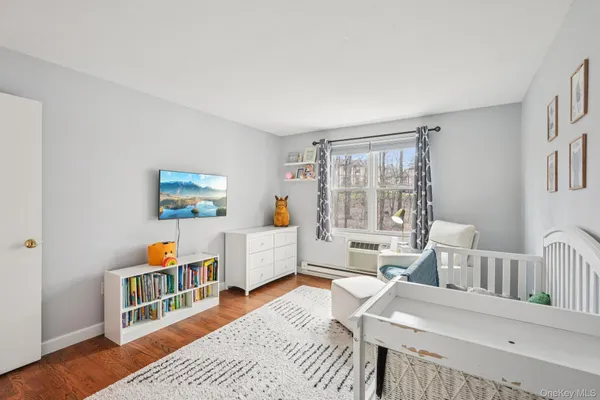 $425,000 | 668 Sierra Vista Lane, Valley Cottage, NY 10989