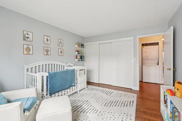 $425,000 | 668 Sierra Vista Lane, Valley Cottage, NY 10989