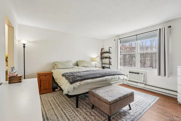 $425,000 | 668 Sierra Vista Lane, Valley Cottage, NY 10989