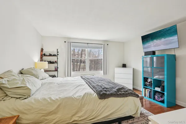 $425,000 | 668 Sierra Vista Lane, Valley Cottage, NY 10989