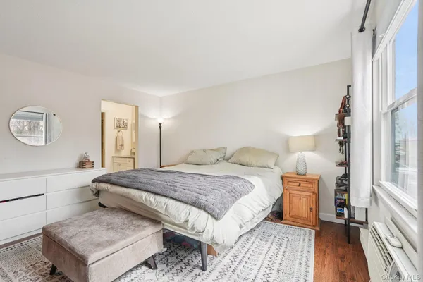 $425,000 | 668 Sierra Vista Lane, Valley Cottage, NY 10989