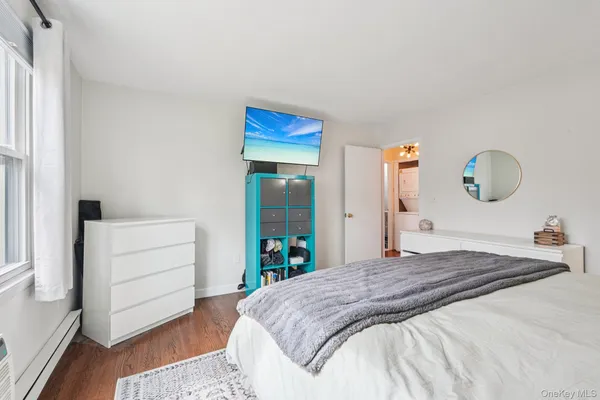 $425,000 | 668 Sierra Vista Lane, Valley Cottage, NY 10989