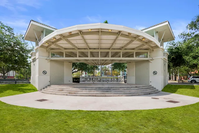 $559,900 | 107 Ennis Lane, Jupiter, FL 33458