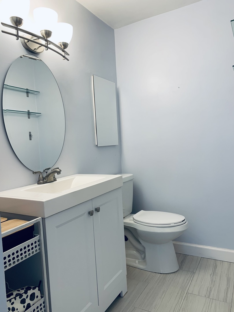5701 North Sheridan Road, Unit 14B Chicago, IL 60660 - Photo 14 of 35
