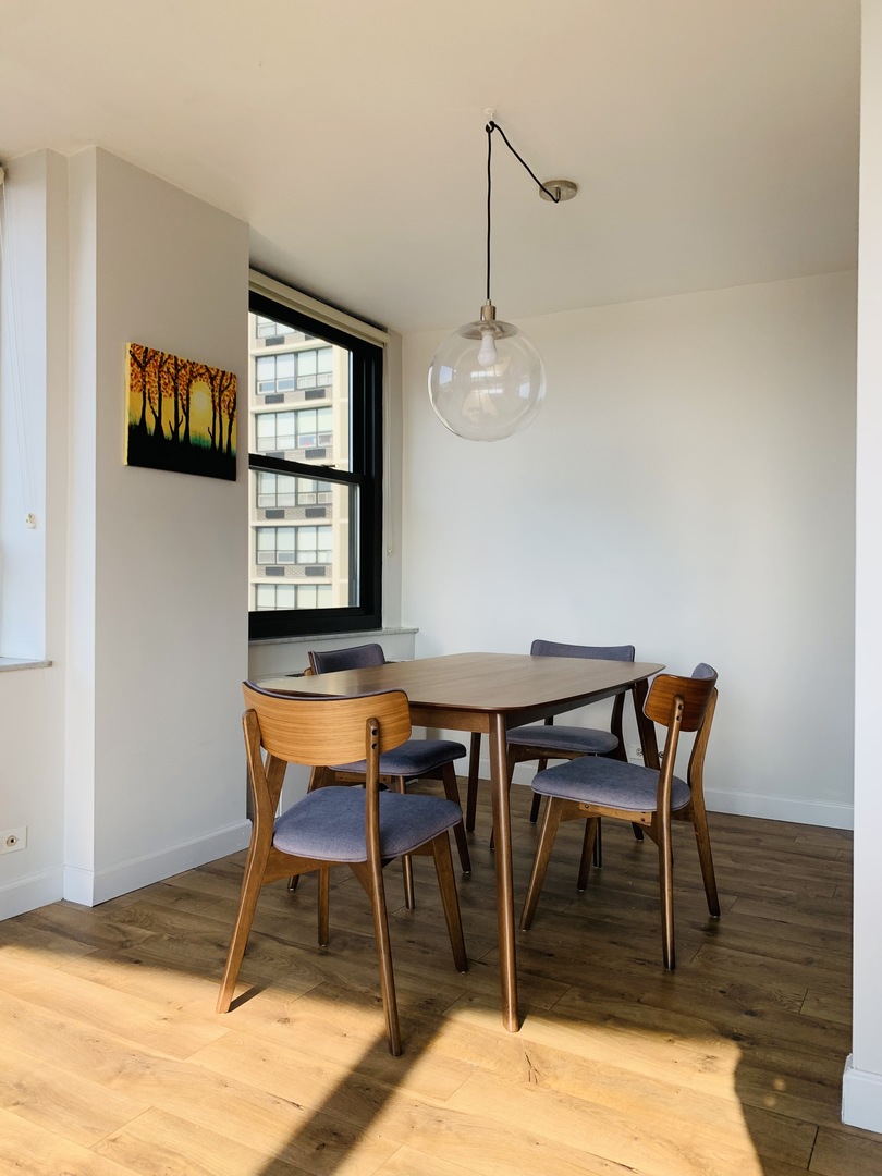 5701 North Sheridan Road, Unit 14B Chicago, IL 60660 - Photo 22 of 35