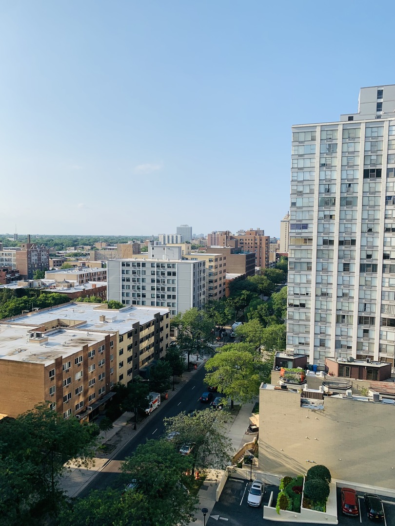 5701 North Sheridan Road, Unit 14B Chicago, IL 60660 - Photo 26 of 35