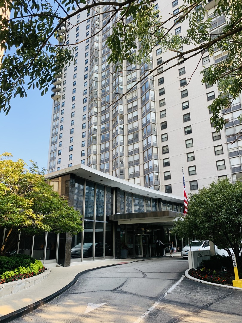 5701 North Sheridan Road, Unit 14B Chicago, IL 60660 - Photo 35 of 35