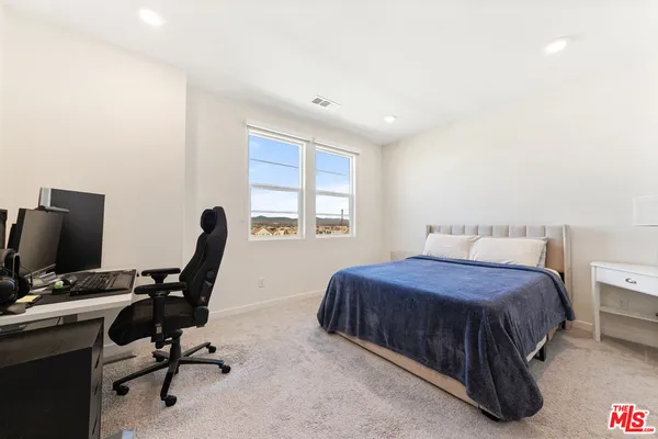 $649,000 | 27121 Vly Oak Place, Valencia, CA 91381