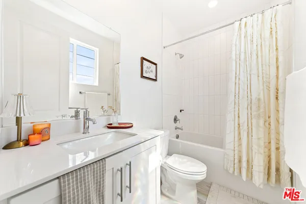 $649,000 | 27121 Vly Oak Place, Valencia, CA 91381