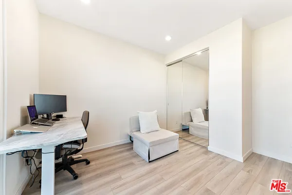 $649,000 | 27121 Vly Oak Place, Valencia, CA 91381