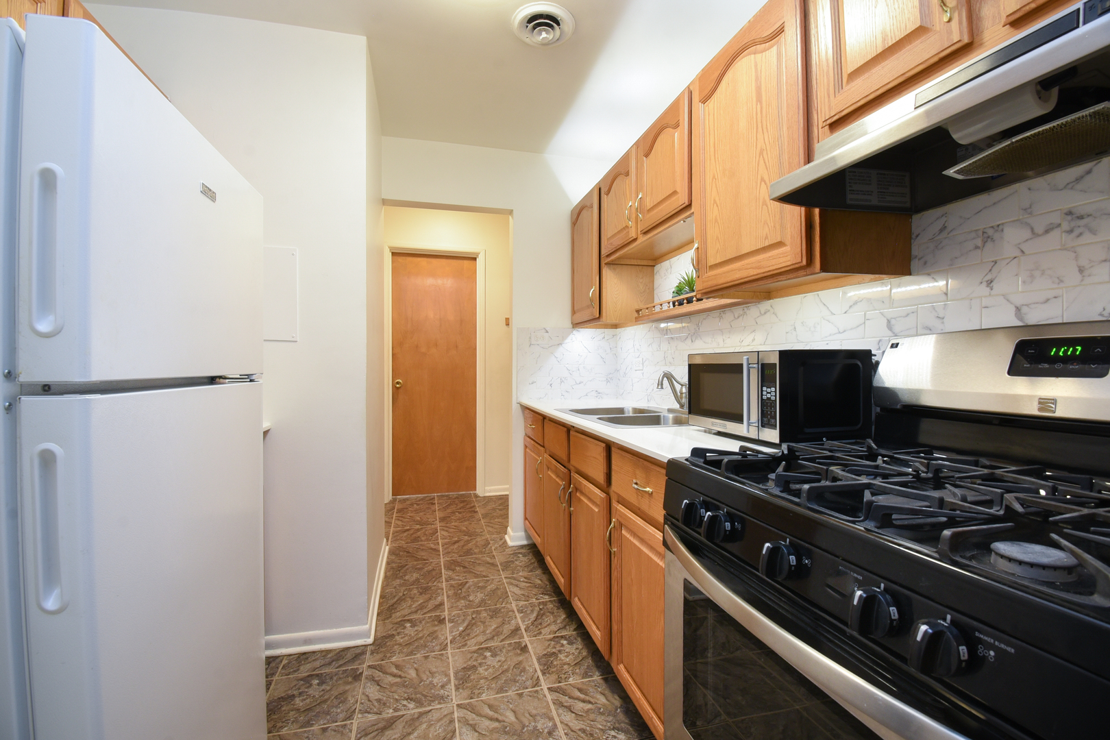 9820 South Pulaski Road, Unit 102 Oak Lawn, IL 60453 - Photo 6 of 18