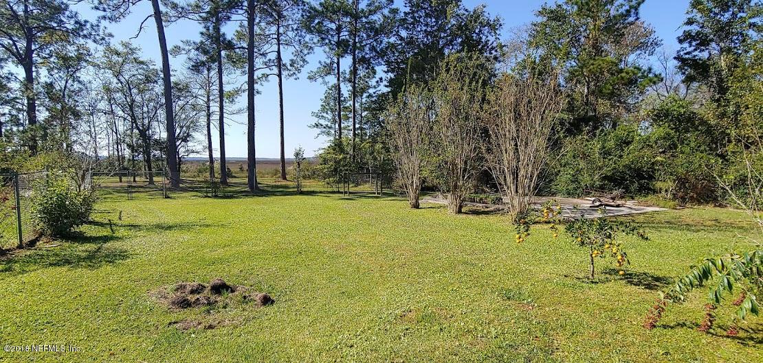 85049 Claxton Road Yulee, FL 32097 - Photo 8 of 37 back yard 2