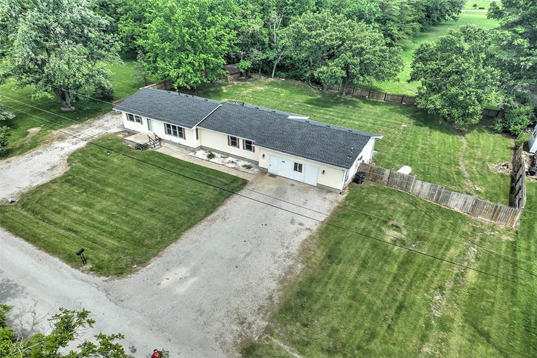 888 McKinney Lane Decatur, IL 62522 - Photo 4 of 30