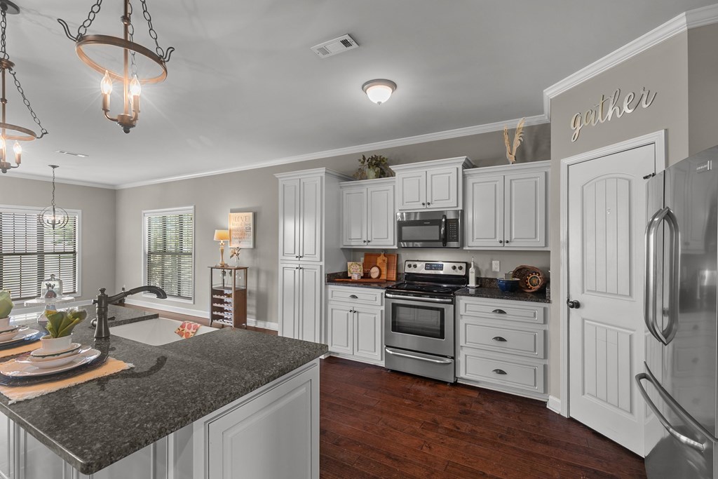 646 Doyle Road Dothan, AL 36305 - Photo 11 of 68