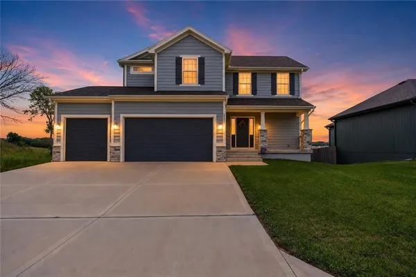 $400,000 | 2301 South Eagle Court, Independence, MO 64057