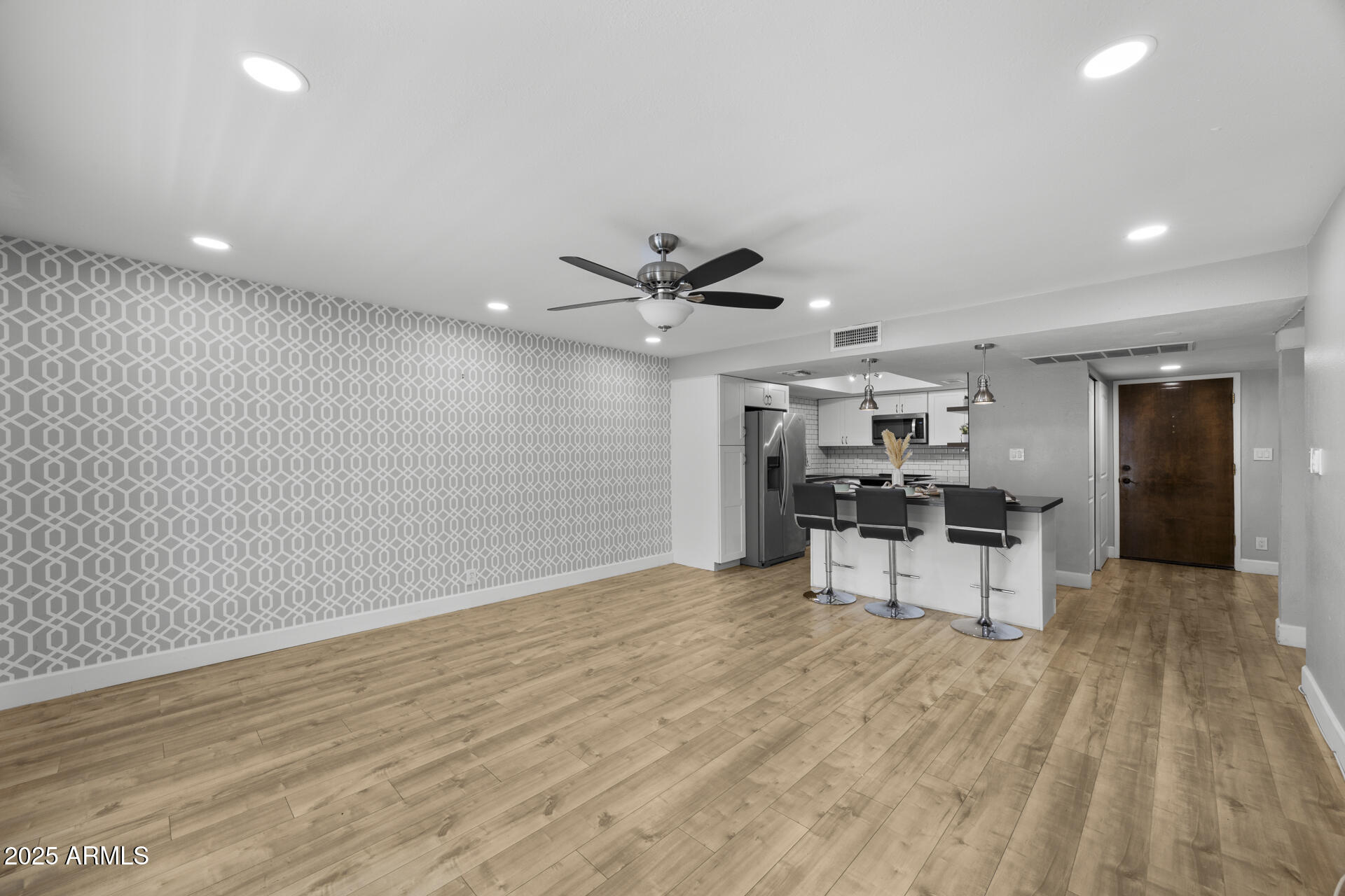 7960 East Camelback Road, Unit 309 Scottsdale, AZ 85251 - Photo 11 of 29 Integrated Living Space