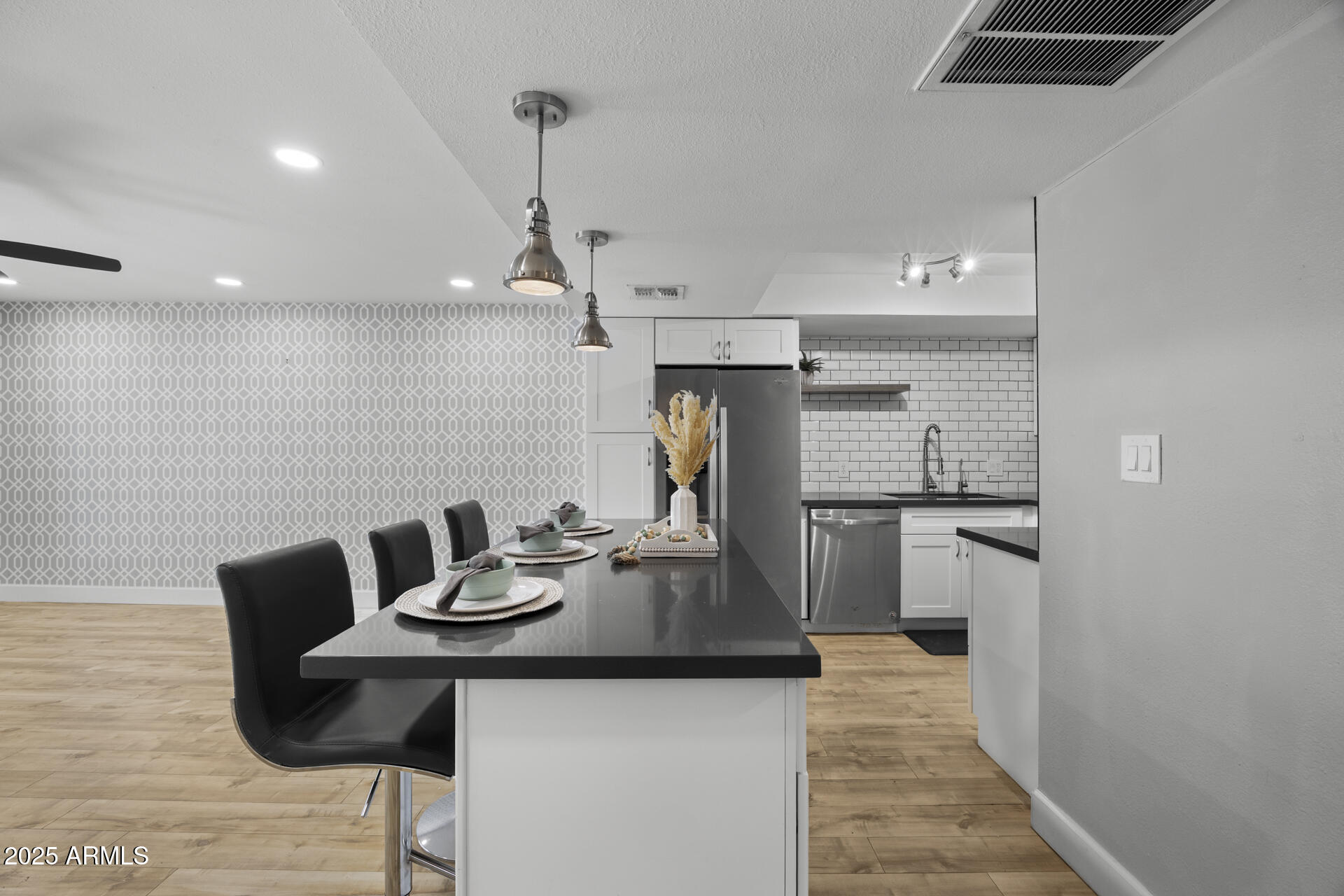 7960 East Camelback Road, Unit 309 Scottsdale, AZ 85251 - Photo 8 of 29 1-9