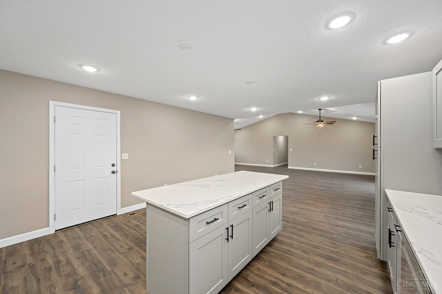 1644 Pratt Road Blanchester, OH 45107 - Photo 11 of 37 Gallery Image 11