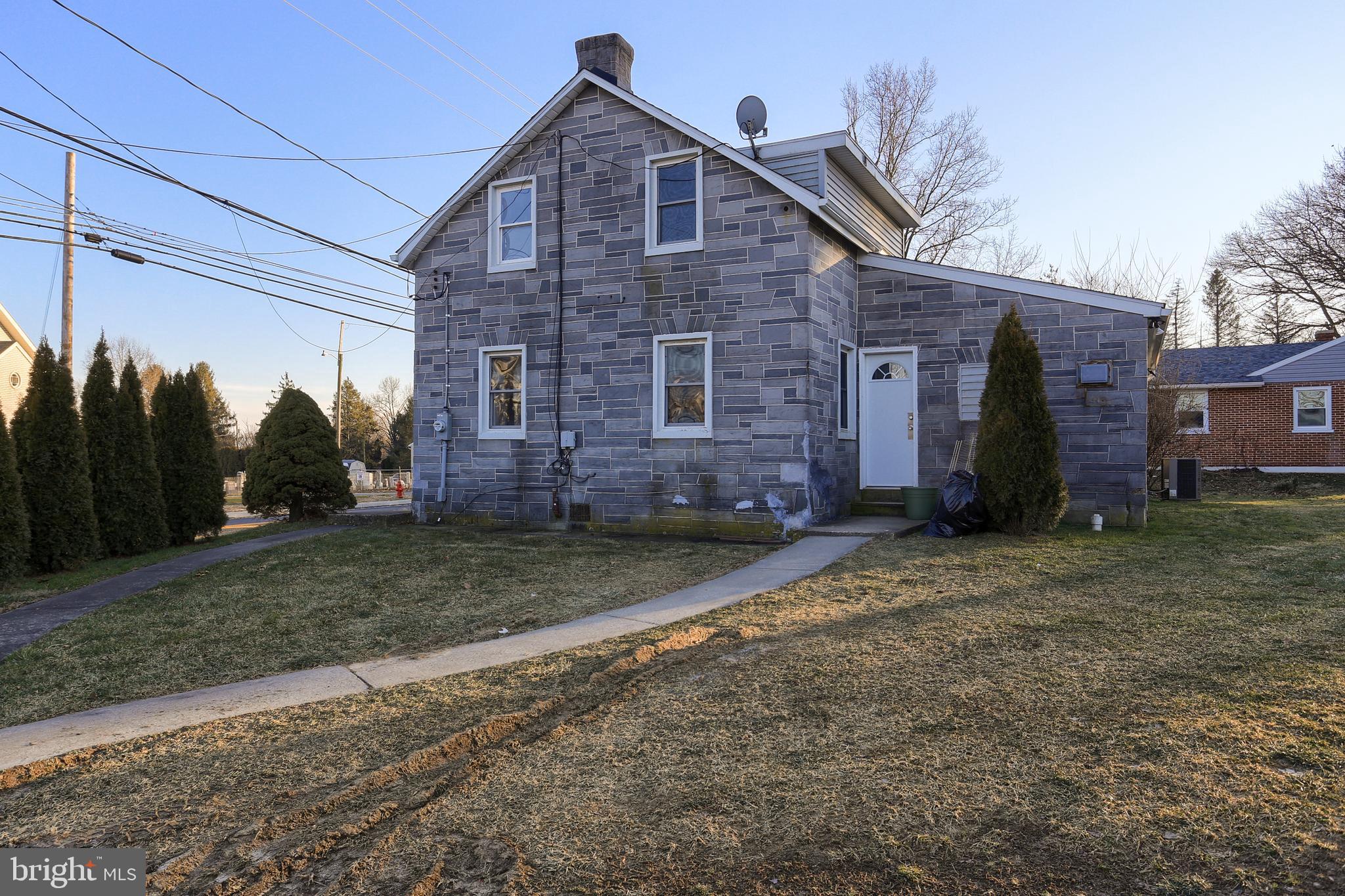 756 Centerville Road Lancaster, PA 17601 - Photo 4 of 28 Gallery Image 4