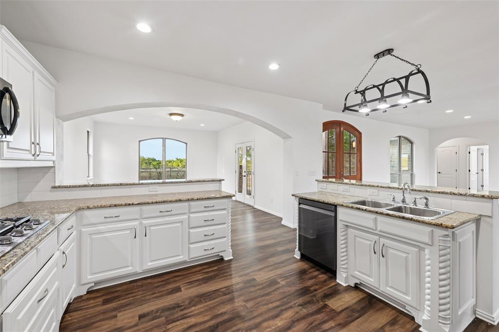 6620 Montgomery Road Midlothian, TX 76065 - Photo 12 of 36 Gallery Image 12