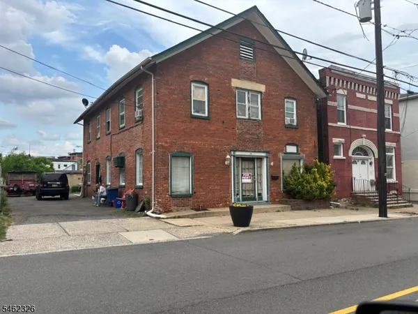 $2,400 | 18 Mountain Avenue, Bound Brook, NJ 08805