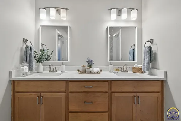 $450,000 | 7700 Southwest 24th Terrace, Topeka, KS 66614